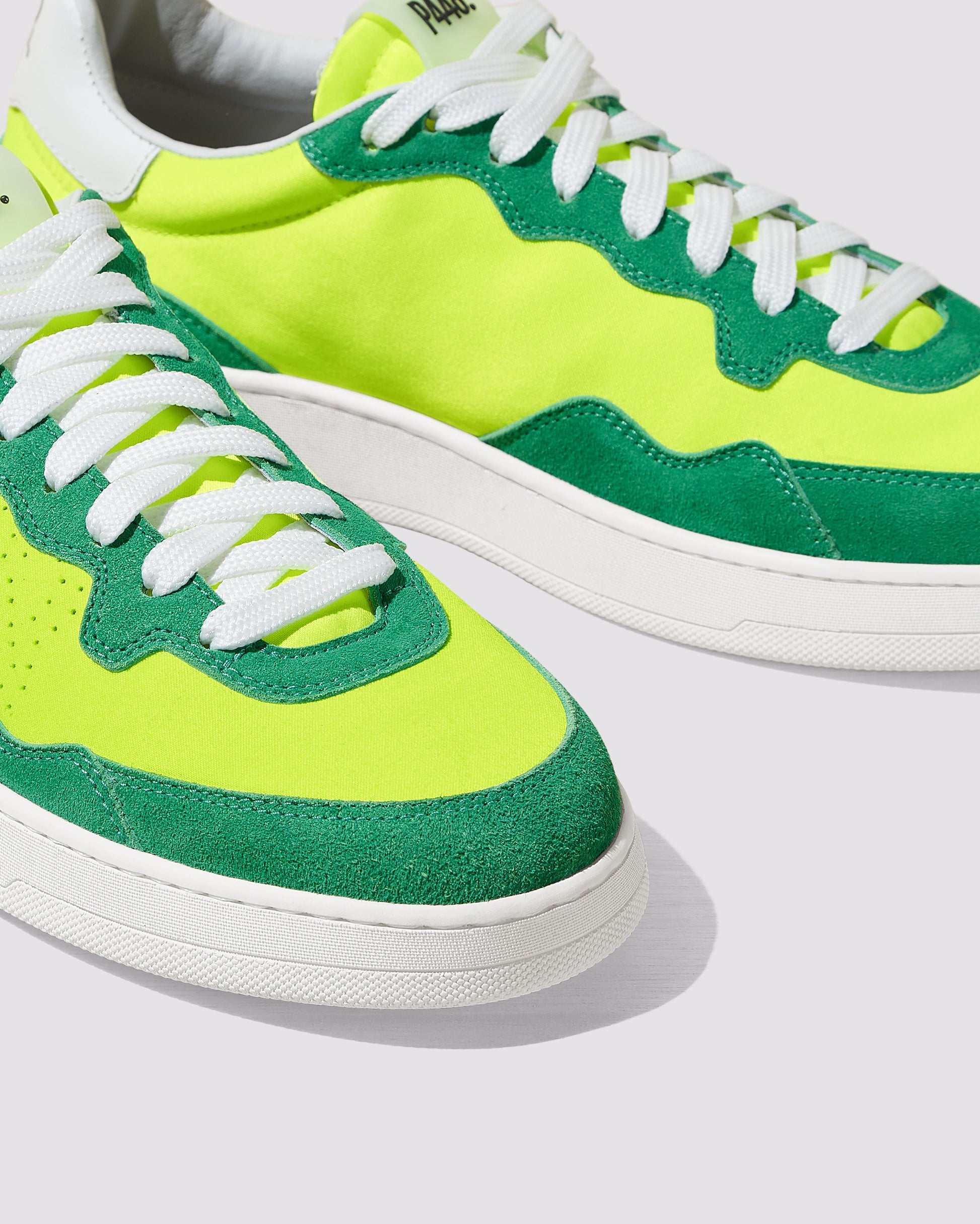 P448 Vert Magnetic Sneaker - Women|Men