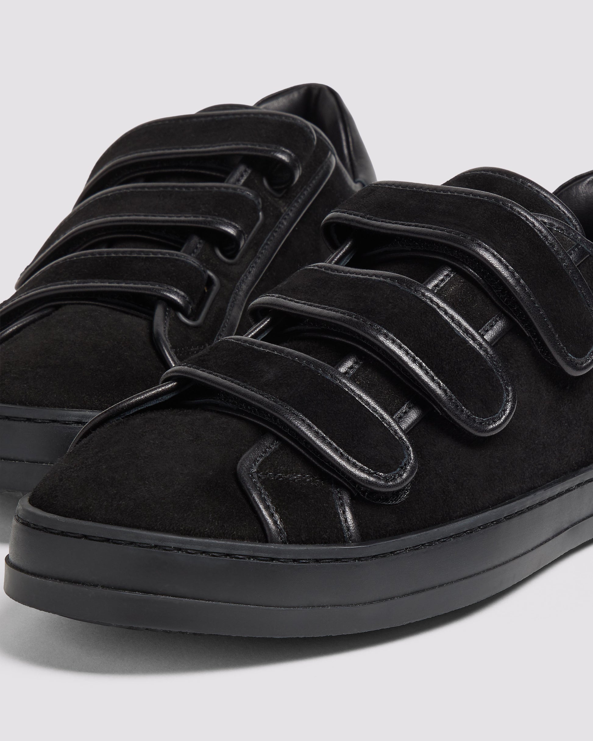 P448 John Trio Black Sneaker - Men